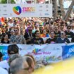 Torremolinos, histórico destino gay que burló al franquismo, frena al promotor de las fiestas sin "maricones"