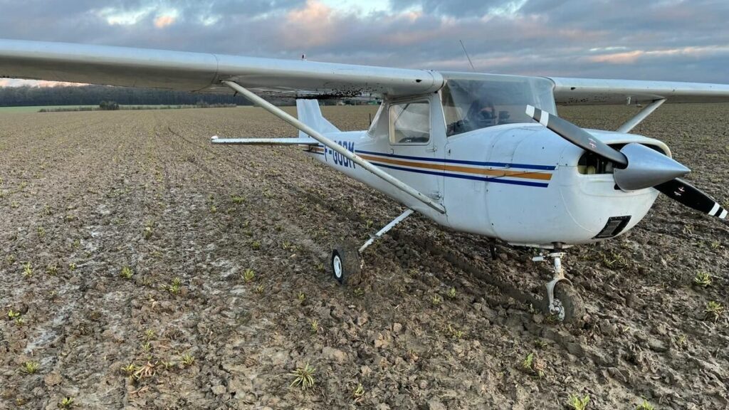 « Tu m’as fait le coup de la panne ? » : crash évité et atterrissage d’urgence réussi en Seine-et-Marne