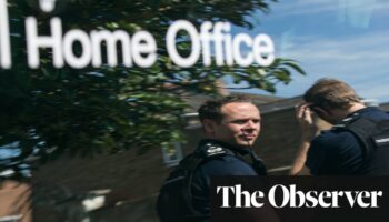 UK rollout of eVisas could leave non-EU migrants ‘vulnerable’