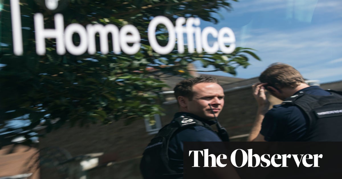 UK rollout of eVisas could leave non-EU migrants ‘vulnerable’