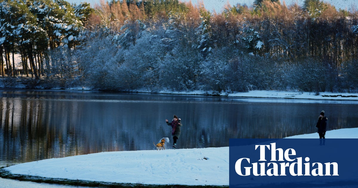 UK weather: power cuts, traffic chaos and cancelled flights due to heavy snow