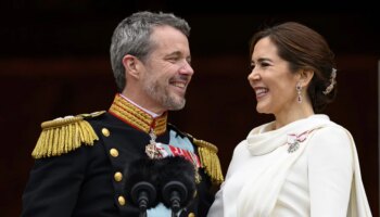 Un año en la vida de los reyes Federico y Mary de Dinamarca: abdicación, coronación... y una salva de rumores