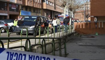 Un menor de edad mata a su padre a puñaladas en plena calle en Palencia