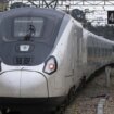 Un muerto electrocutado y un herido grave al saltar encima de un tren Alvia en Lleida y tocar la catenaria