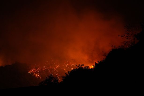 Urgent red flag warnings for LA amid fires as public told to be ‘ready’ to leave