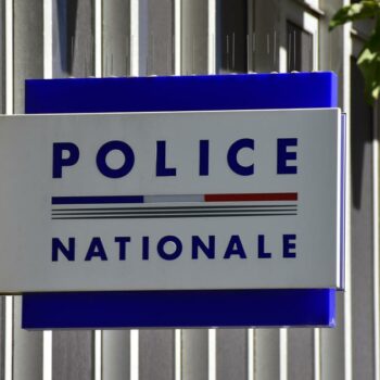 Val-de-Marne : deux mineurs de 17 ans suspectés de plusieurs vols avec arme