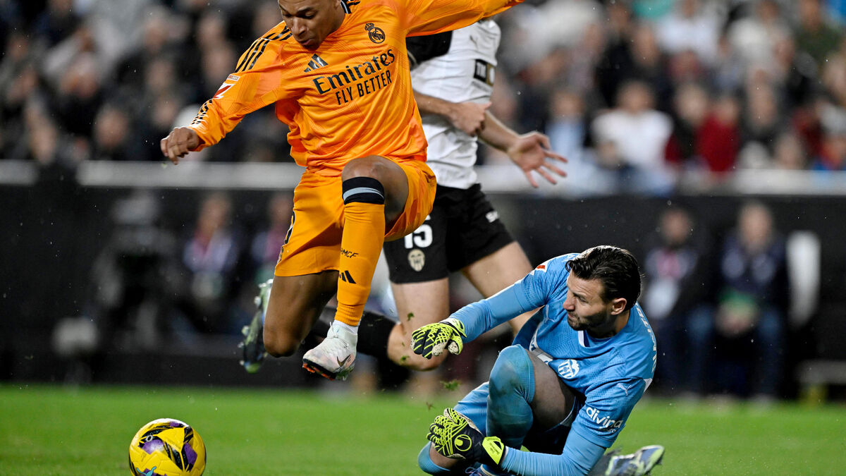 Valence-Real Madrid (1-2) : malgré un Mbappé muet, le Real l’emporte au bout du suspense et prend la tête de la Liga