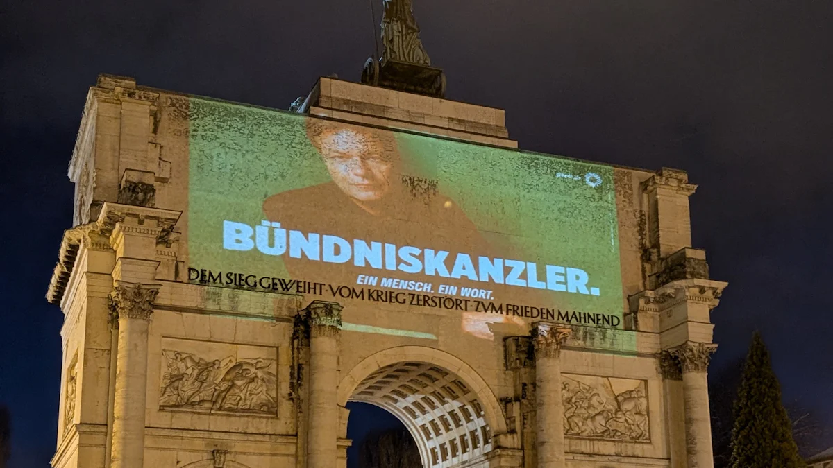 Wahlwerbung der Grünen: Warum ein Porträt von Robert Habeck nichts auf dem Siegestor zu suchen hat