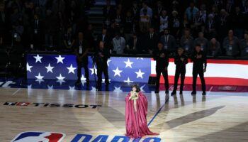 Wembanyama stratosphérique, le show «à l’américaine», une pluie de stars... En images, la (magique) soirée NBA à Paris