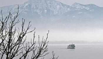 Winterwetter in Bayern: Glättegefahr und zäher Nebel – Sonne in den Bergen