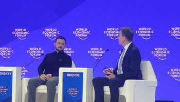 Zelensky à Davos: « Trump doit nous parler avant de parler à Poutine »