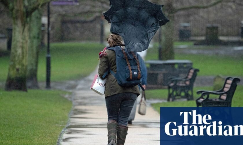 ‘Weather bomb’ forecast to bring high winds, heavy rain and snow to UK