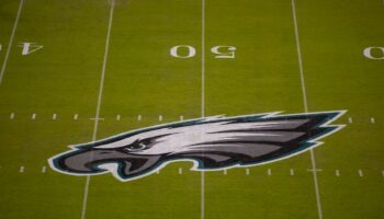 Eagles speak out on Philadelphia plane crash just days before playing in Super Bowl LIX