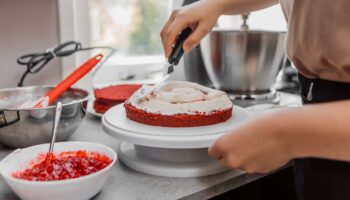 Comment réduire le sucre d’une recette sans ruiner le goût, voici des conseils d’experts