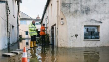 Inondations dans l’Ouest : la décrue se poursuit, l’état de catastrophe naturelle « accéléré »