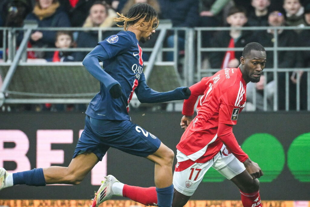 Brest - PSG : Un bijou d'Ajorque redonne de l'espoir aux Brestois, le match en direct