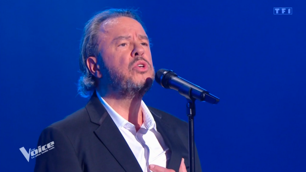 « The Voice » : Georges Brize, alias Roméo, a rappelé de très vieux souvenirs à Florent Pagny et Nikos