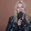 "C'est quelque chose qui a bercé mon enfance" : Louane se confie sur sa participation à l'Eurovision