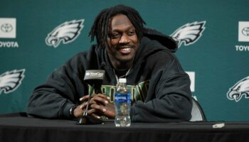 Eagles' A.J. Brown recalls feeling like a 'paid actor' at previous Super Bowl, a loss to the Chiefs