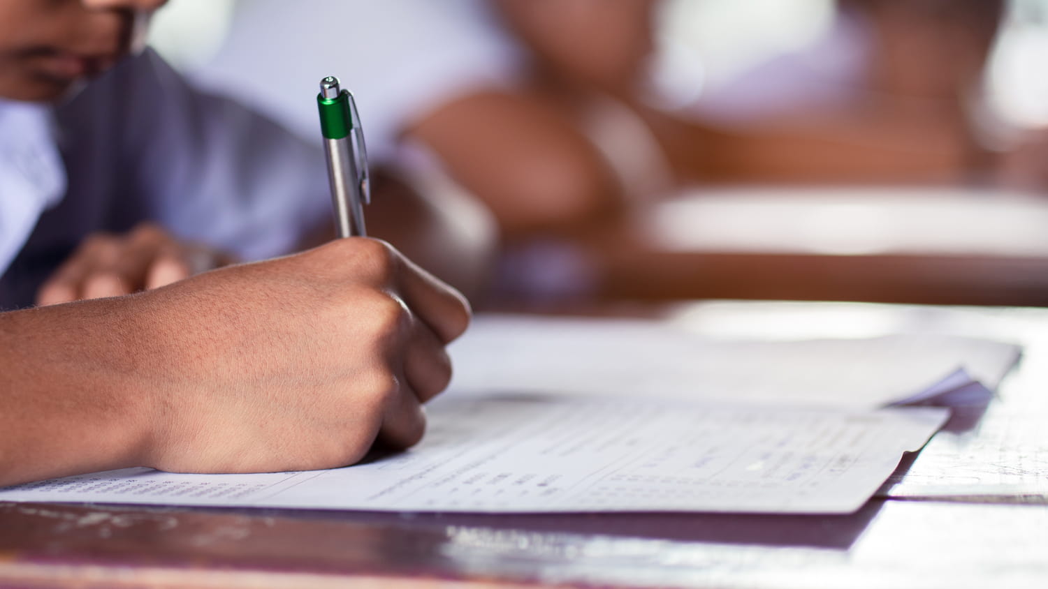 Les enfants dont le nom commence par ces initiales ont de meilleures notes à l'école