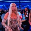 Aux Grammy Awards, Beyoncé n’a pas caché sa surprise en recevant ce prix qu’elle convoitait fort