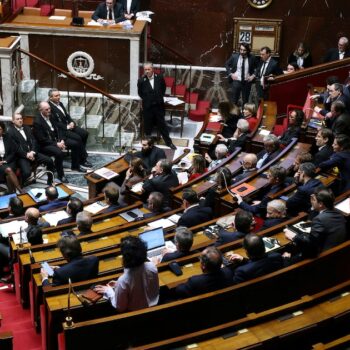 Le Premier ministre François Bayrou s'exprime le 28 janvier 2025 à l'Assemblée nationale à Paris