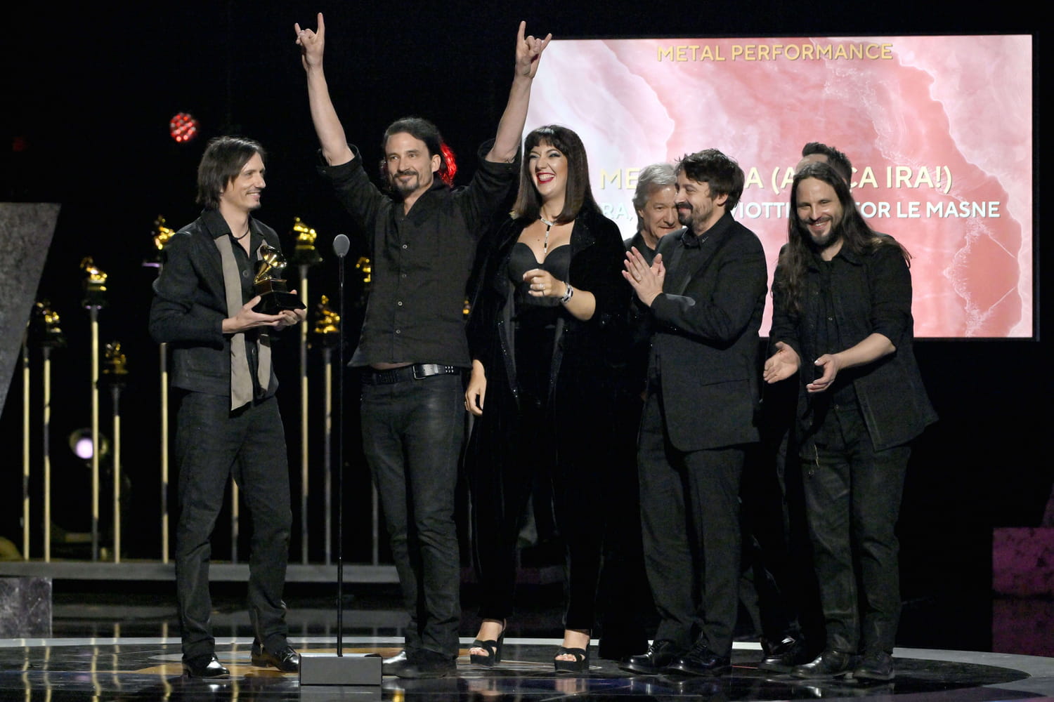 Phénomènes des JO, qui sont ces artistes français récompensés aux Grammy Awards ?