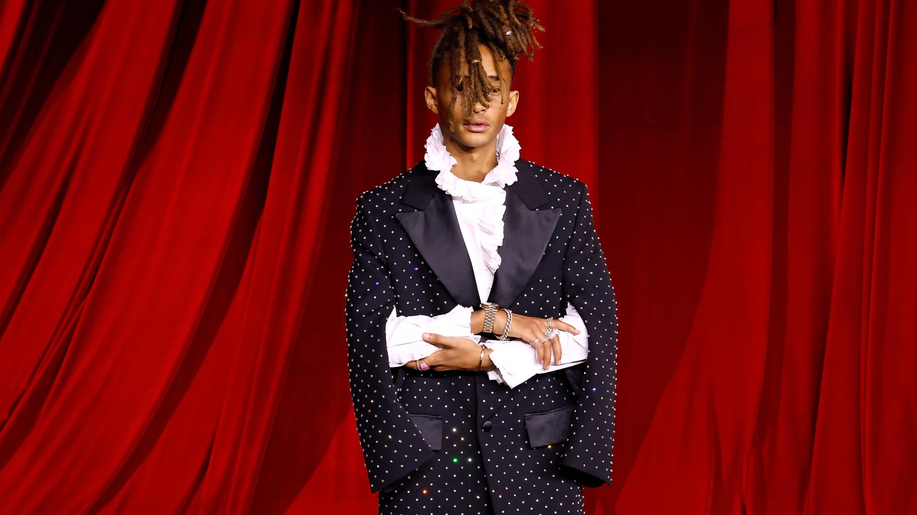 Grammy Awards 2025 : Jaden Smith est littéralement venu avec sa maison sur sa tête