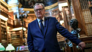 Richard Ferrand à la tête du Conseil Constitutionnel ? Comment le camp présidentiel justifie ce choix de Macron