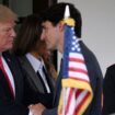 Le Premier ministre canadien Justin Trudeau et le président américain Donald Trump à la Maison Blanche à Washington, le 11 octobre 2017