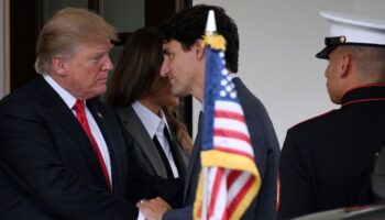 Le Premier ministre canadien Justin Trudeau et le président américain Donald Trump à la Maison Blanche à Washington, le 11 octobre 2017