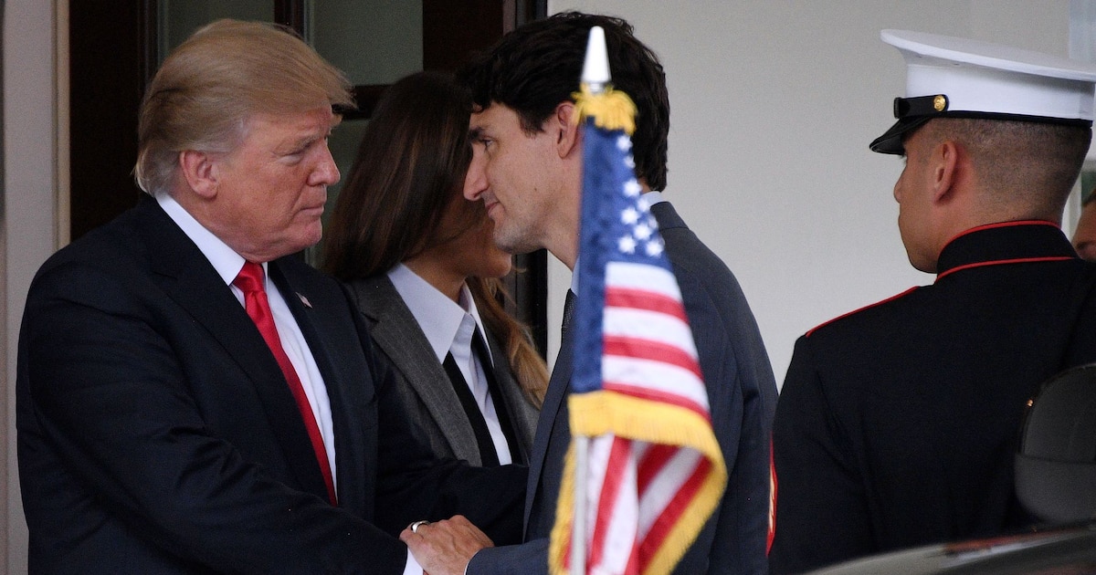 Le Premier ministre canadien Justin Trudeau et le président américain Donald Trump à la Maison Blanche à Washington, le 11 octobre 2017