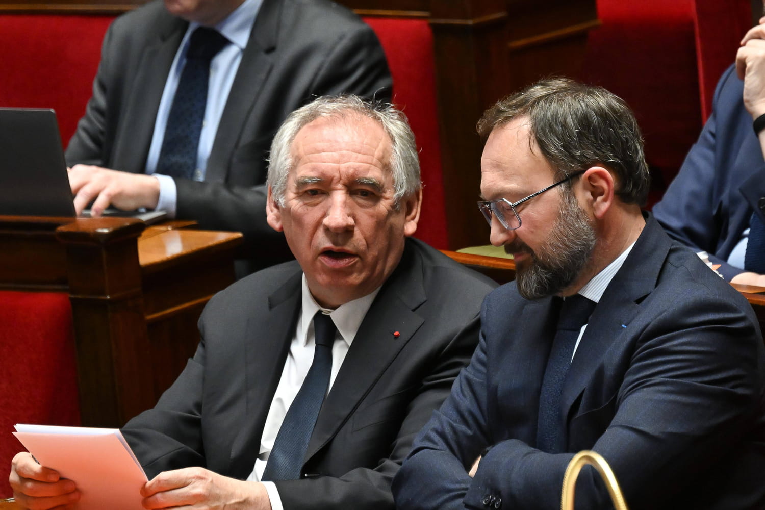 Motion de censure : Bardella donne son avis, Bayrou s'en moque