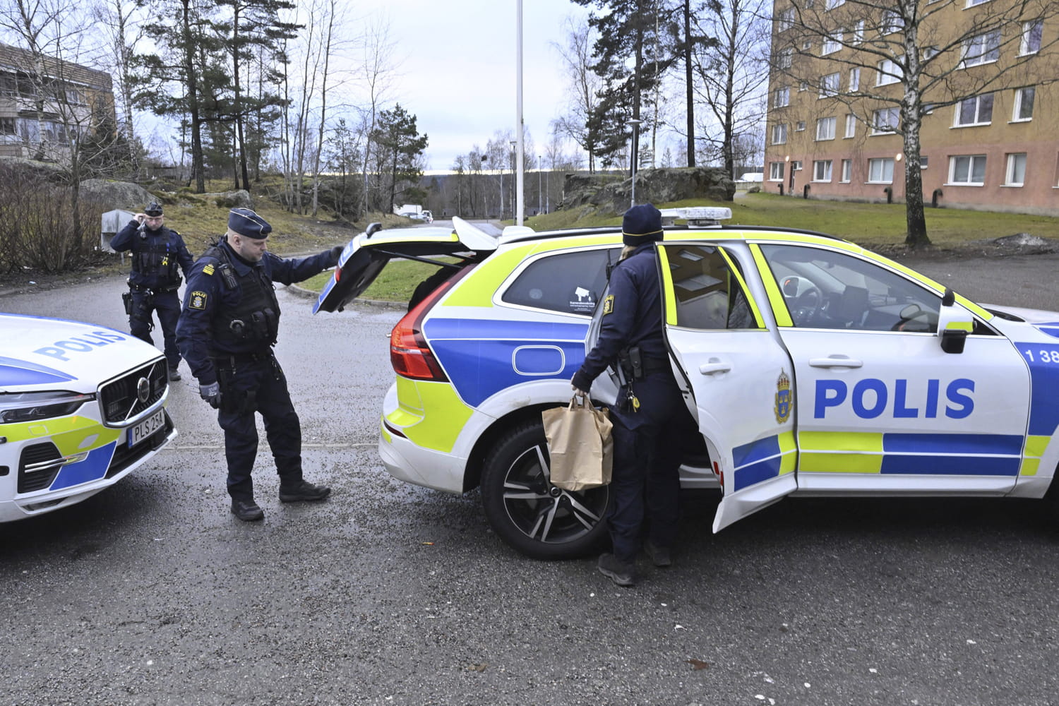 Suède : une fusillade fait au moins cinq morts dans une école, le suspect recherché