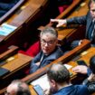 Motions de censure : faire “voler en éclats” le NFP, le pari risqué des socialistes