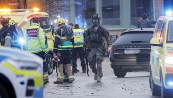 Une dizaine de personnes tuées dans un centre d'enseignement en Suède, "la pire tuerie de masse" de l'histoire du pays