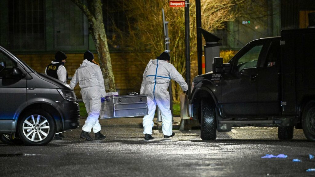 Fusillade en Suède : ce que l’on sait de la « pire tuerie de masse » de l’histoire du pays survenue à Örebro