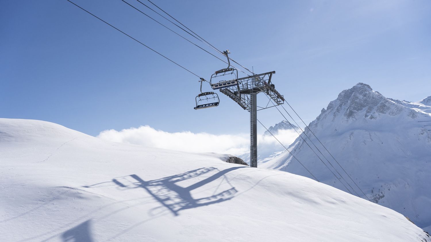 Sécurité en montagne : huit personnes sont mortes sur les pistes de ski depuis le début de la saison d'hiver, contre 15 sur toute la saison dernière