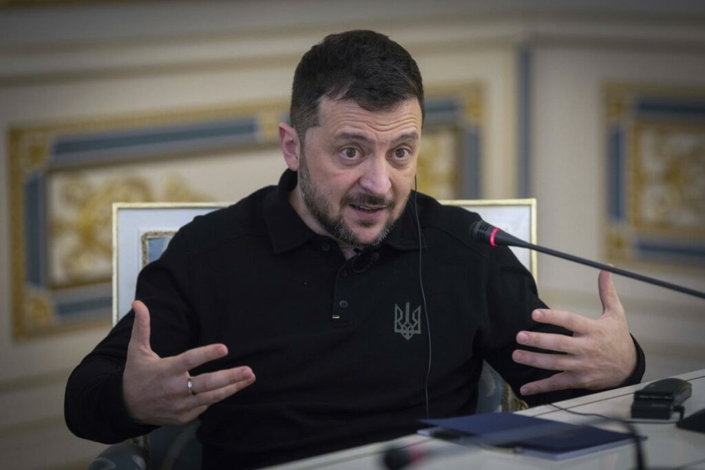 Zelensky dit être prêt à des négociations directes avec Poutine