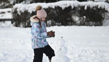 Neige en France : des dizaines de centimètres et plus attendus, les prévisions détaillées