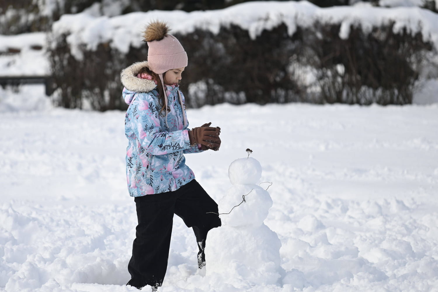 Neige en France : des dizaines de centimètres et plus attendus, les prévisions détaillées