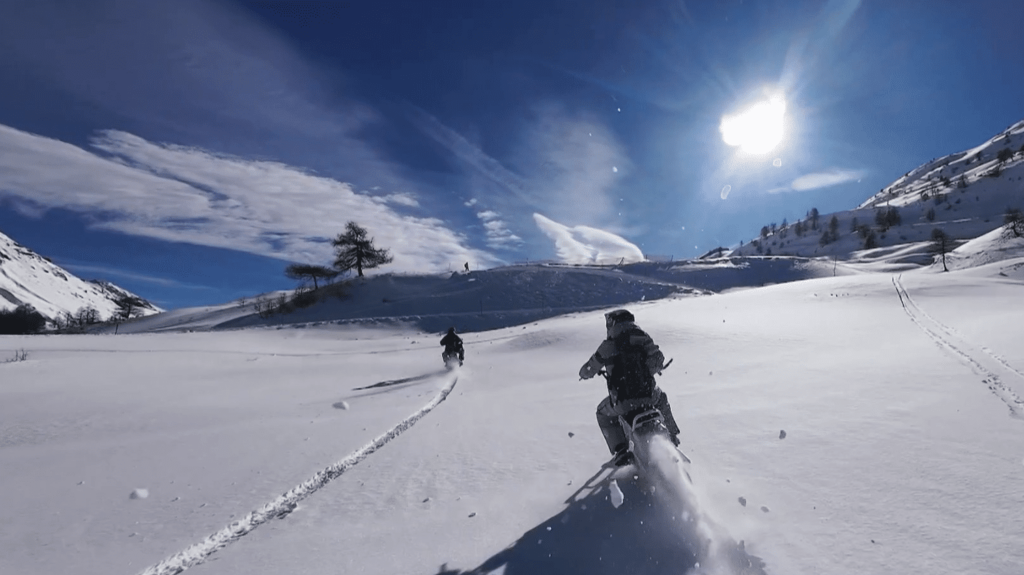 Frontière italienne : à l’assaut des sommets en “moonbike”