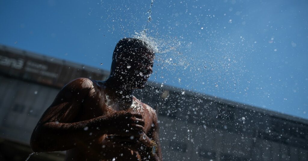 Vague de chaleur au Brésil, le 22 janvier 2025 à Rio de Janeiro