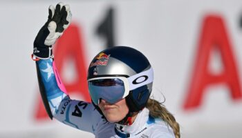 Lindsey Vonn abandonne sur le Super-G aux Mondiaux de ski alpin à Saalbach en Autriche