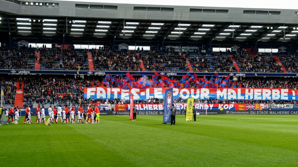 Ligue 2 : pourquoi les supporters de Caen s’en prennent à la mère de Kylian Mbappé