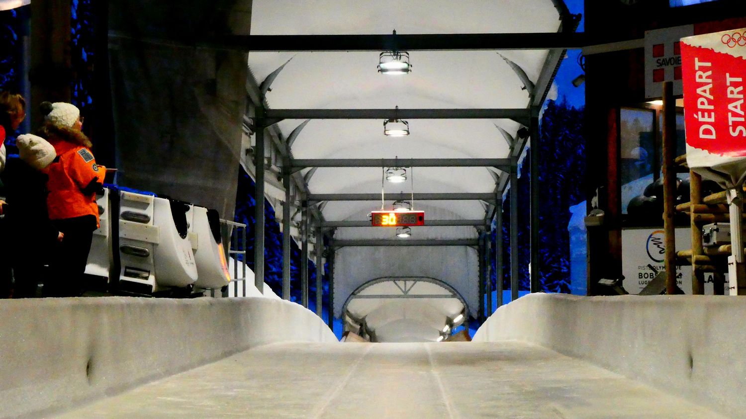 REPORTAGE. "Nous attendons toujours le cahier des charges" : la rénovation de la piste de bobsleigh, sujet épineux pour les Jeux d'hiver de 2030 dans les Alpes françaises