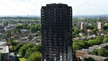 La tour Grenfell de Londres, ravagée par un incendie meurtrier en 2017, va être détruite