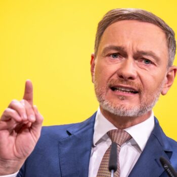 FDP-Parteitag: Christian Lindner greift bei Parteitag Regierung und AfD an