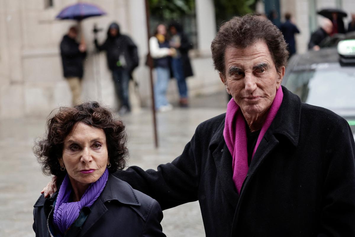 Jack Lang « poussé à terre » en marge d’un rassemblement contre la pédocriminalité