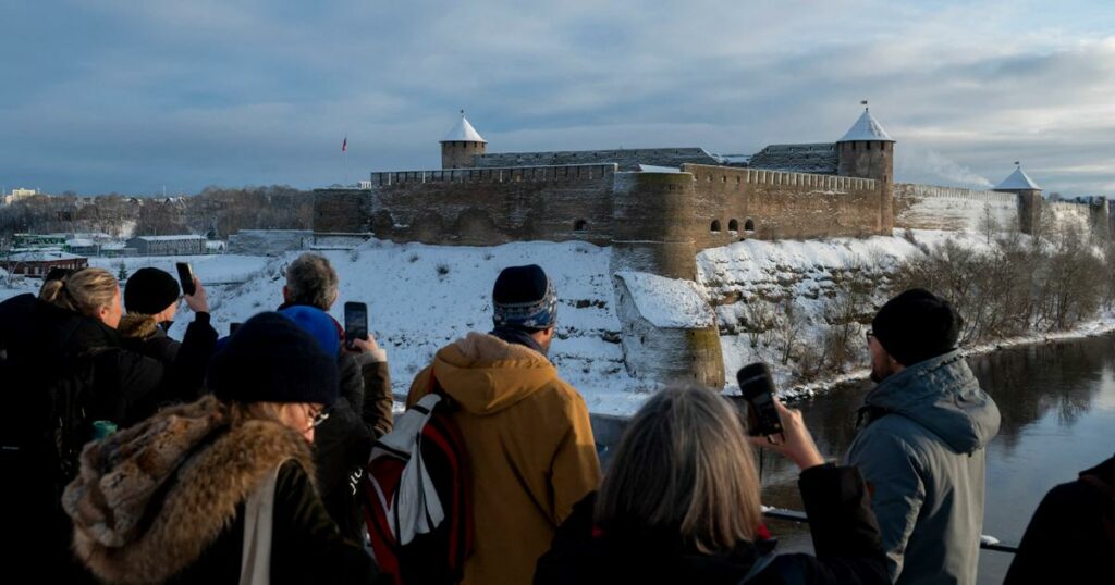 Narva, cette ville estonienne où pourrait éclater la troisième guerre mondiale